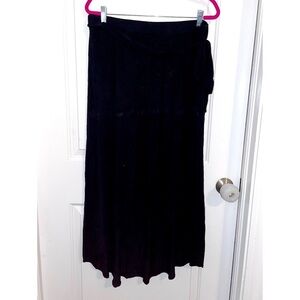 Black hi low maxi skirt